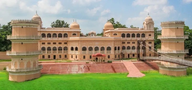 sheesh-mahal-jaipur